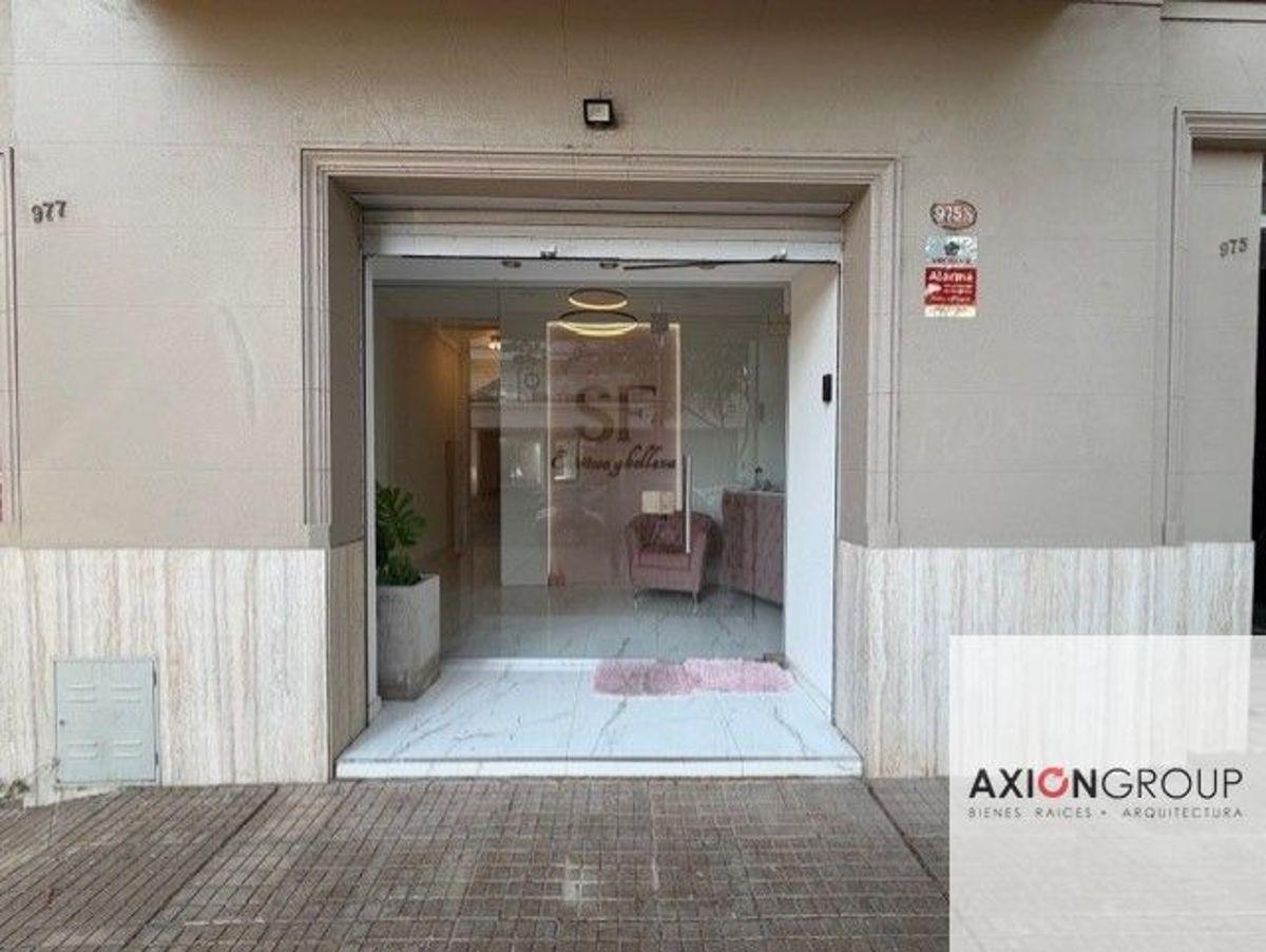 Alquiler de local comercial en 22 n 975 e 51 y 53 - La Plata