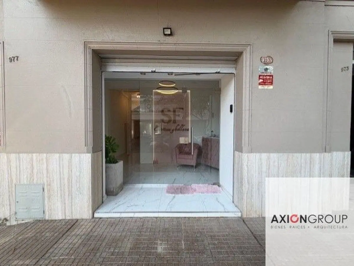 Alquiler de local comercial en 22 n 975 e 51 y 53 - La Plata 2