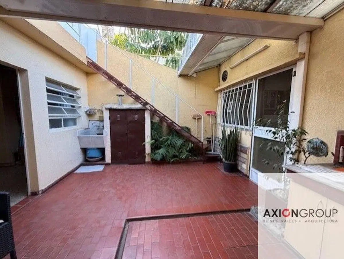 Venta de casa en 131 n 1697 esq. 67 - Los Hornos 8