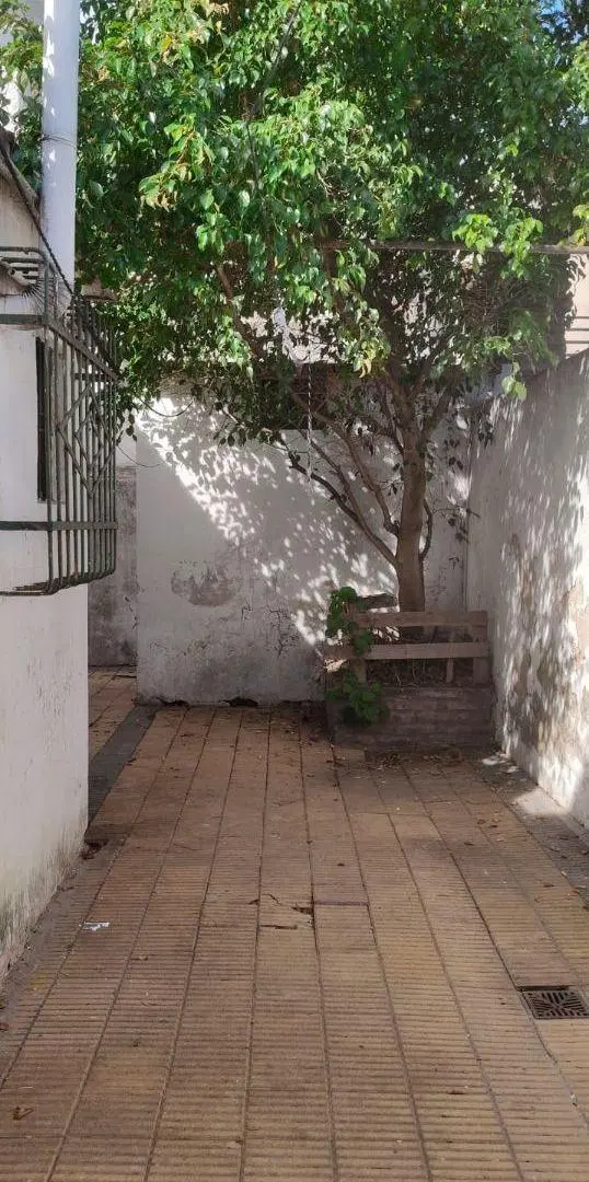 9 E/39 y 40-PH tipo casa de dos dormitorios . Destino vivienda o comercial 2
