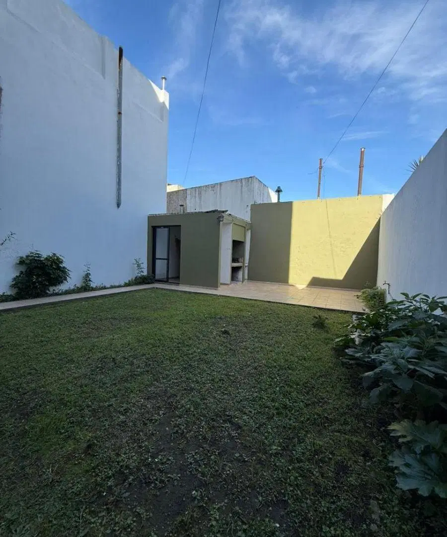 DEPARTAMENTO 1 DORM PB CON PATIO Y PARRILLA 4