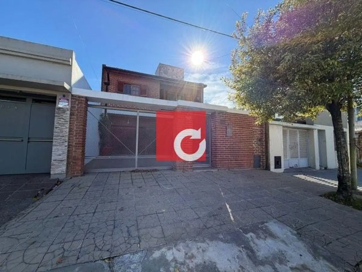 Venta de casa en 14 N 3670 e 159 y 160 - Berisso 2
