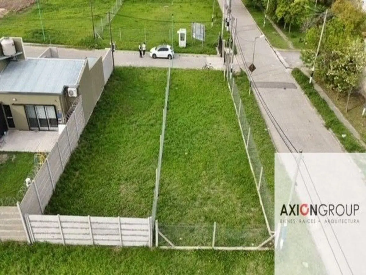 Venta de terreno en calle 85 Bis y 115 - Villa Elvira 3