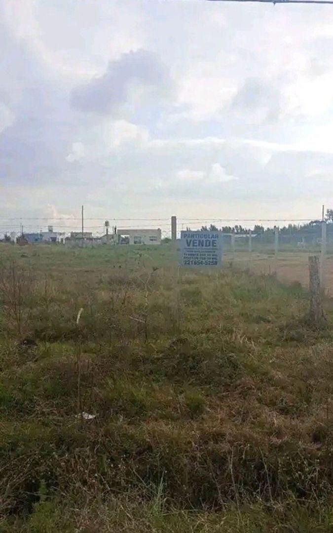 Venta de lote en calle 97 y 167 - Los Talas