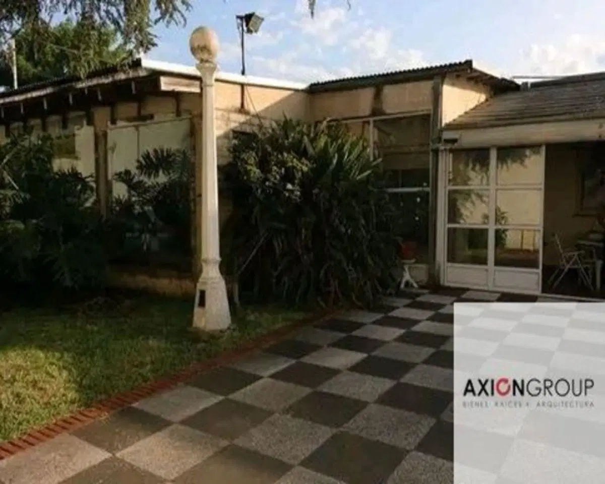 Venta de casa en calle 13 e Montevideo y 166 - Berisso 3