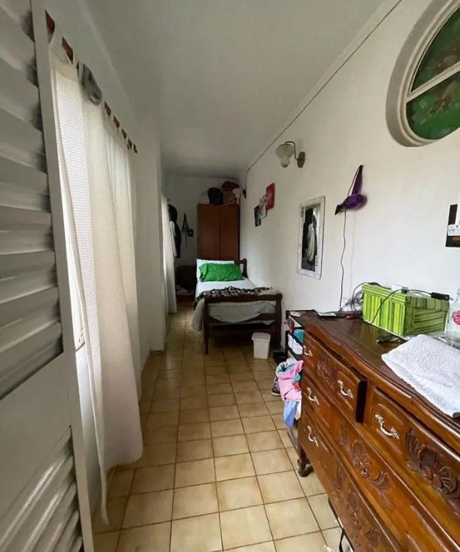 Venta de casas en calle 35 e 131 y 132 - San Carlos 5