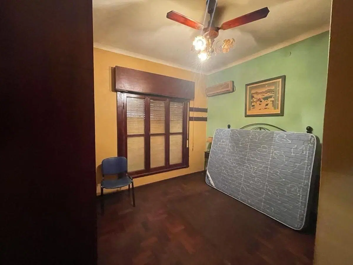 Venta de casas en calle 35 e 131 y 132 - San Carlos 3