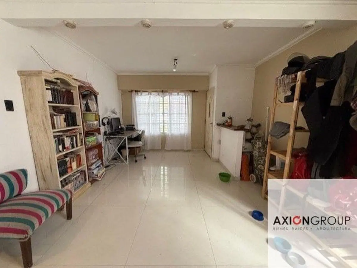 Venta de casa en calle 80 bis e 137 y 138 - Los Hornos 2