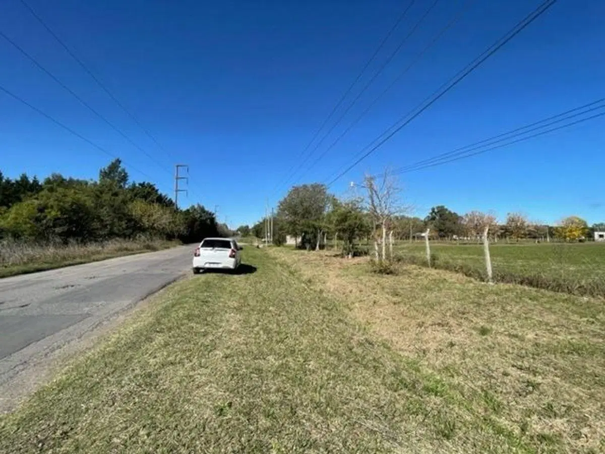 Venta de lotes en calle 167 y 75 - Los Hornos 3