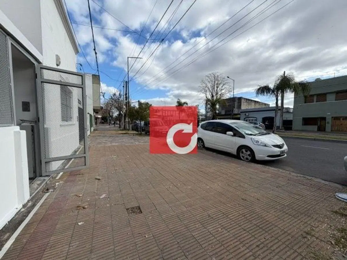 Venta de casa en calle 60 N 1888 e 132 Y 133 - Los Hornos 4