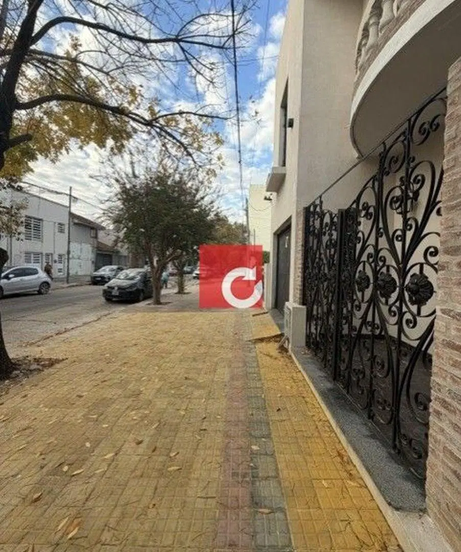 Venta de casa en calle 37 N 1736 e 29 y 30 - La Plata 3
