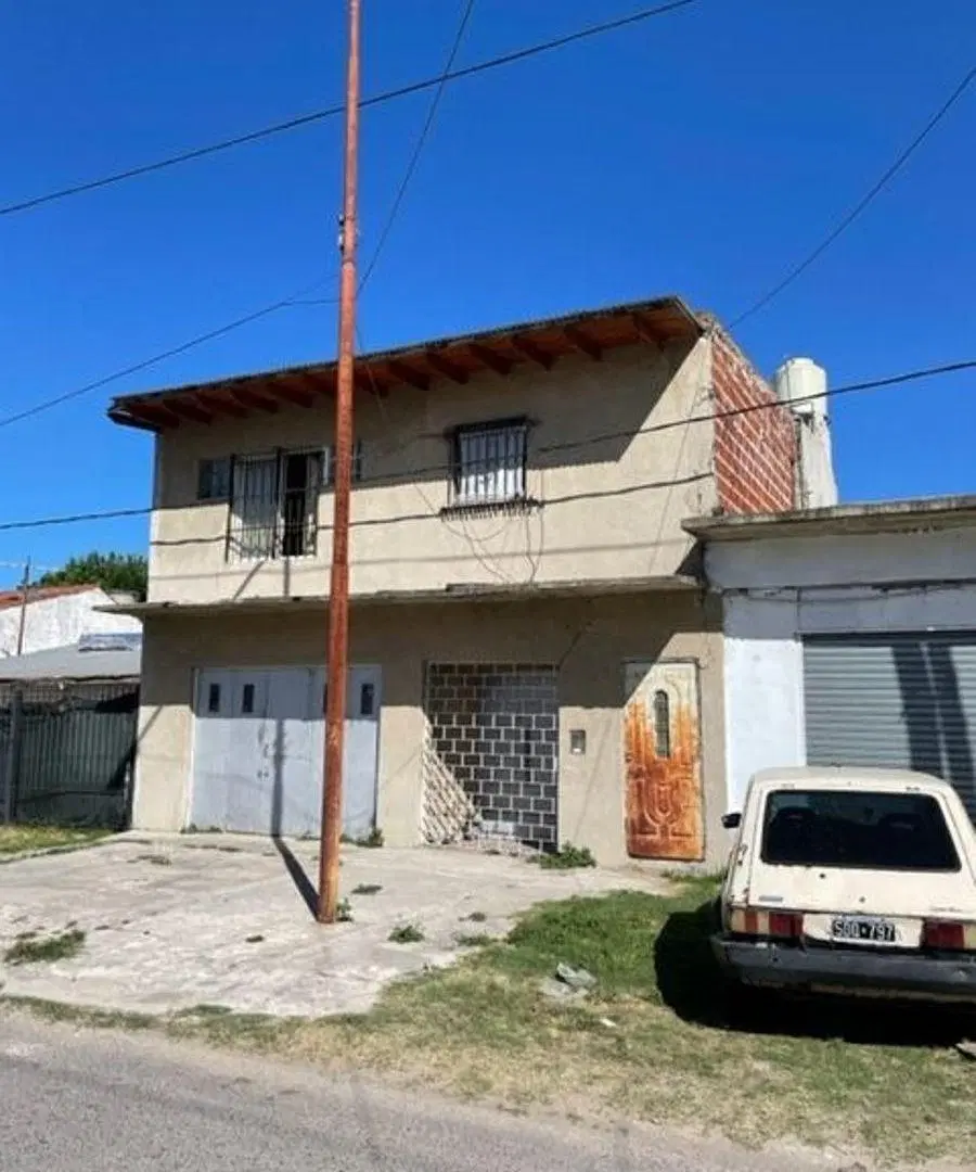 Venta de casa en Av. 137 y 524 - San Carlos 1