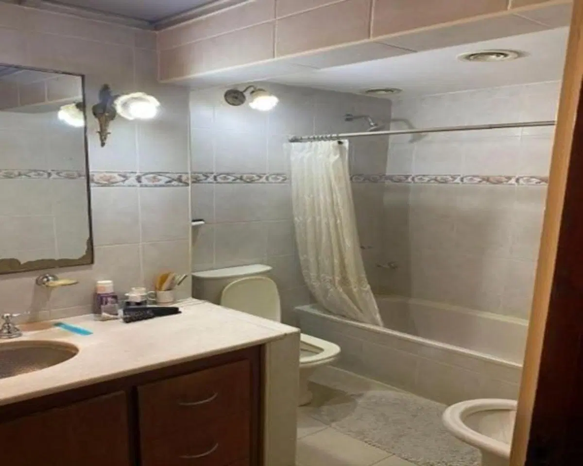 Venta de casa en calle 28 e 48 Y 49 - La Plata 4