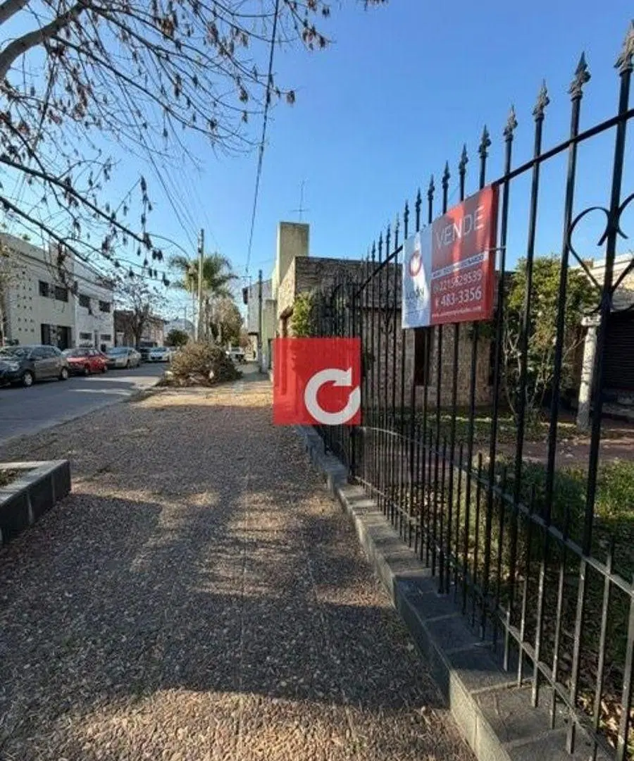 Venta de casa en calle 9 N 3981 e 161 y 162 - Berisso 3