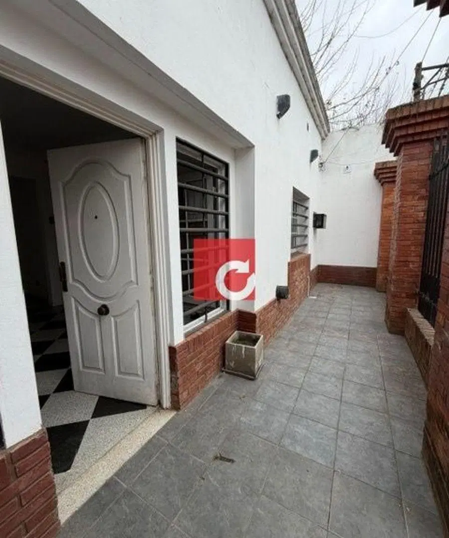 Alquiler de casa en calle 421 bis N 858 e 9 Y 10 - Villa Elisa 1