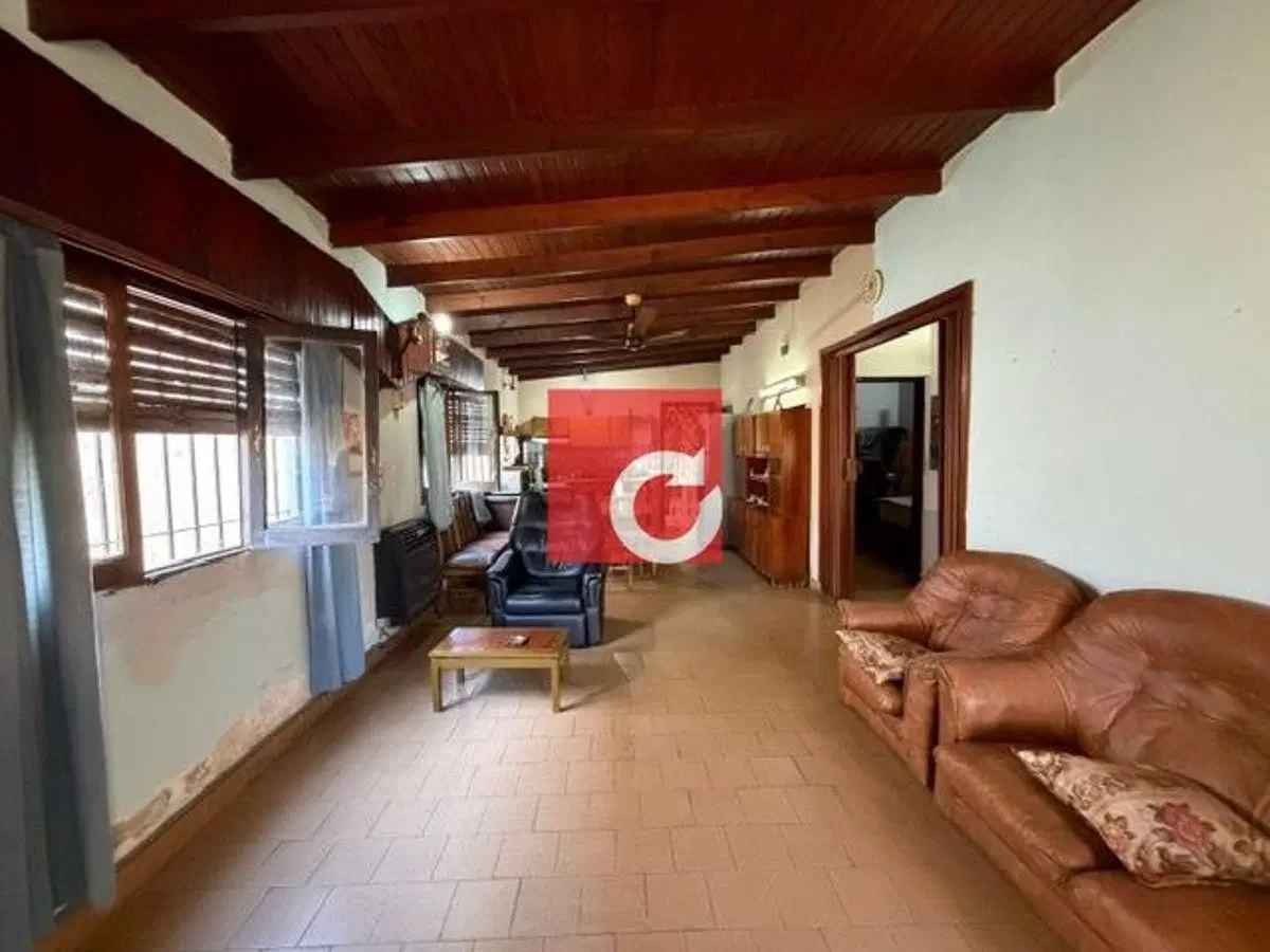Venta de casa en 67 N 3028 e 155 y 156 - Los Hornos 2