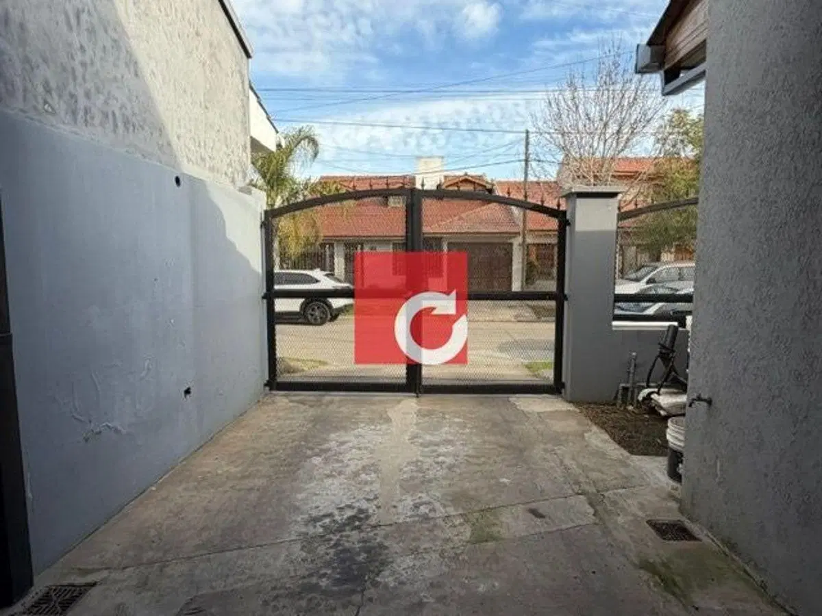 Venta de casa en calle 150 N 780 e/ 9 y 10 - Berisso 4