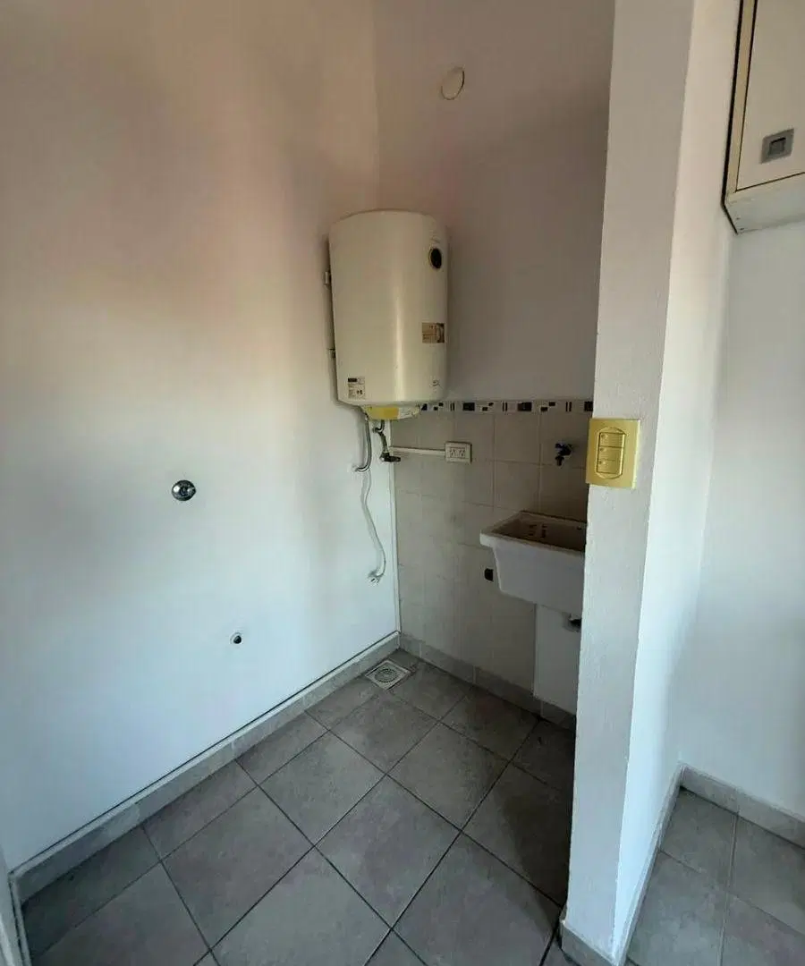 Departamento en alquiler de un dormitorio en Calle 23 entre Calle 61 y Calle 62, La Plata. 4
