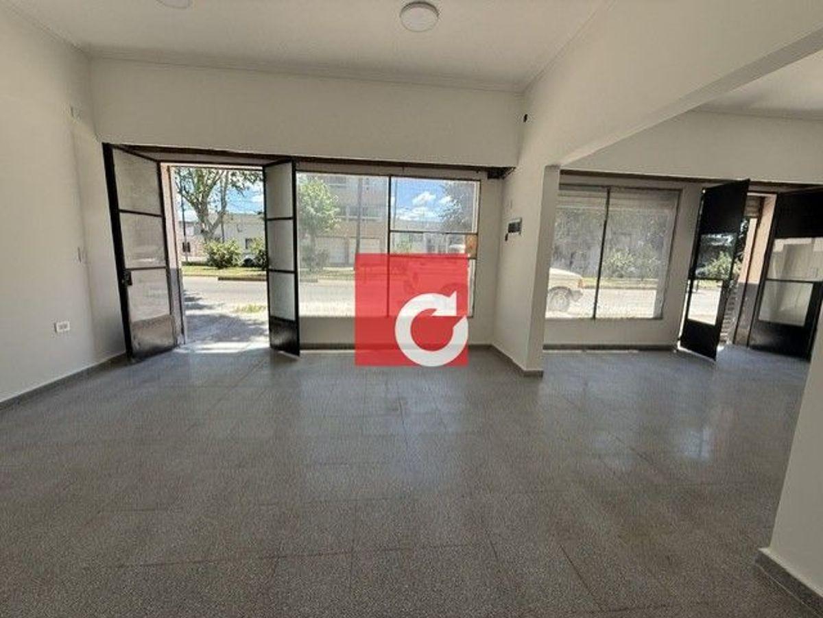 Foto de Alquiler de local comercial en diag. 74 N 3180 e 26 y 68 - La Plata, imagen 5