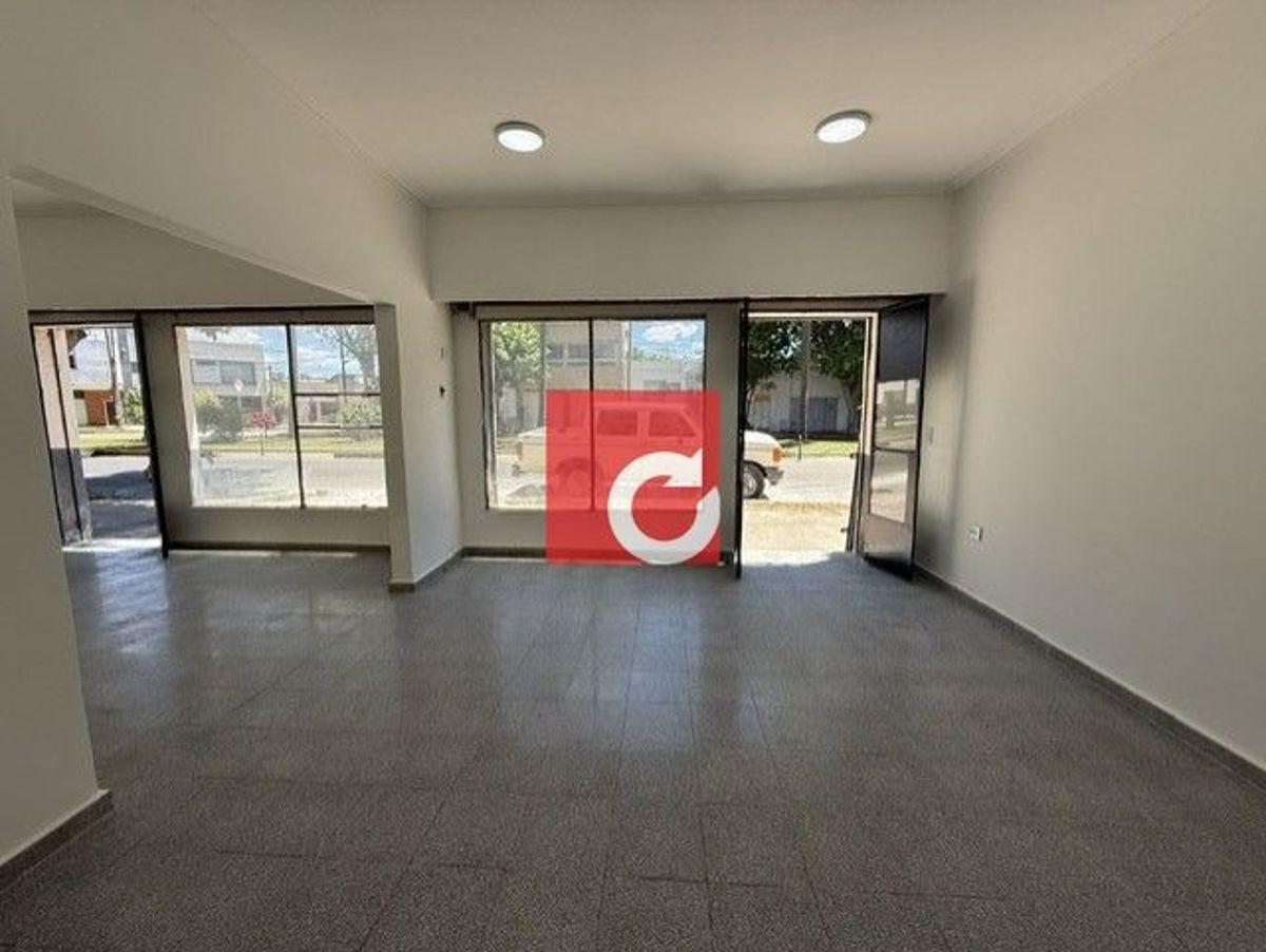 Foto de Alquiler de local comercial en diag. 74 N 3180 e 26 y 68 - La Plata, imagen 4