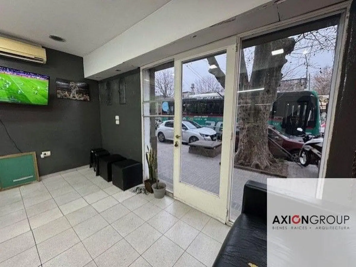 Alquiler de local comercial en calle 7 N 1945 e 71 y 72 - La Plata 2