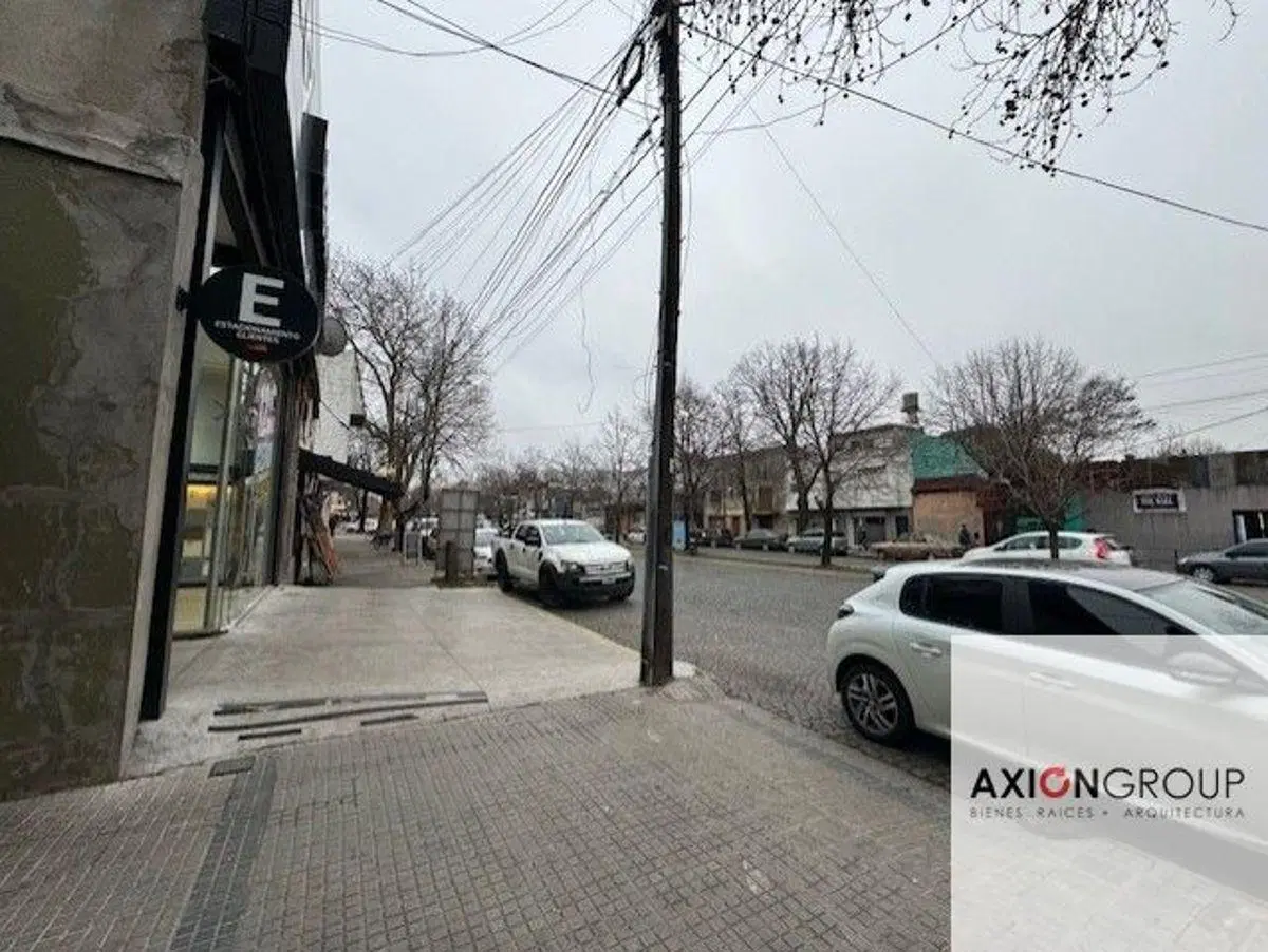 Alquiler de local comercial en calle 7 N 1945 e 71 y 72 - La Plata 4