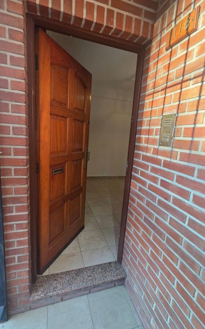 Foto de USO PROFESIONAL - CASA DE 3 HABITACIONES - 47 e 17 y 18, imagen 1