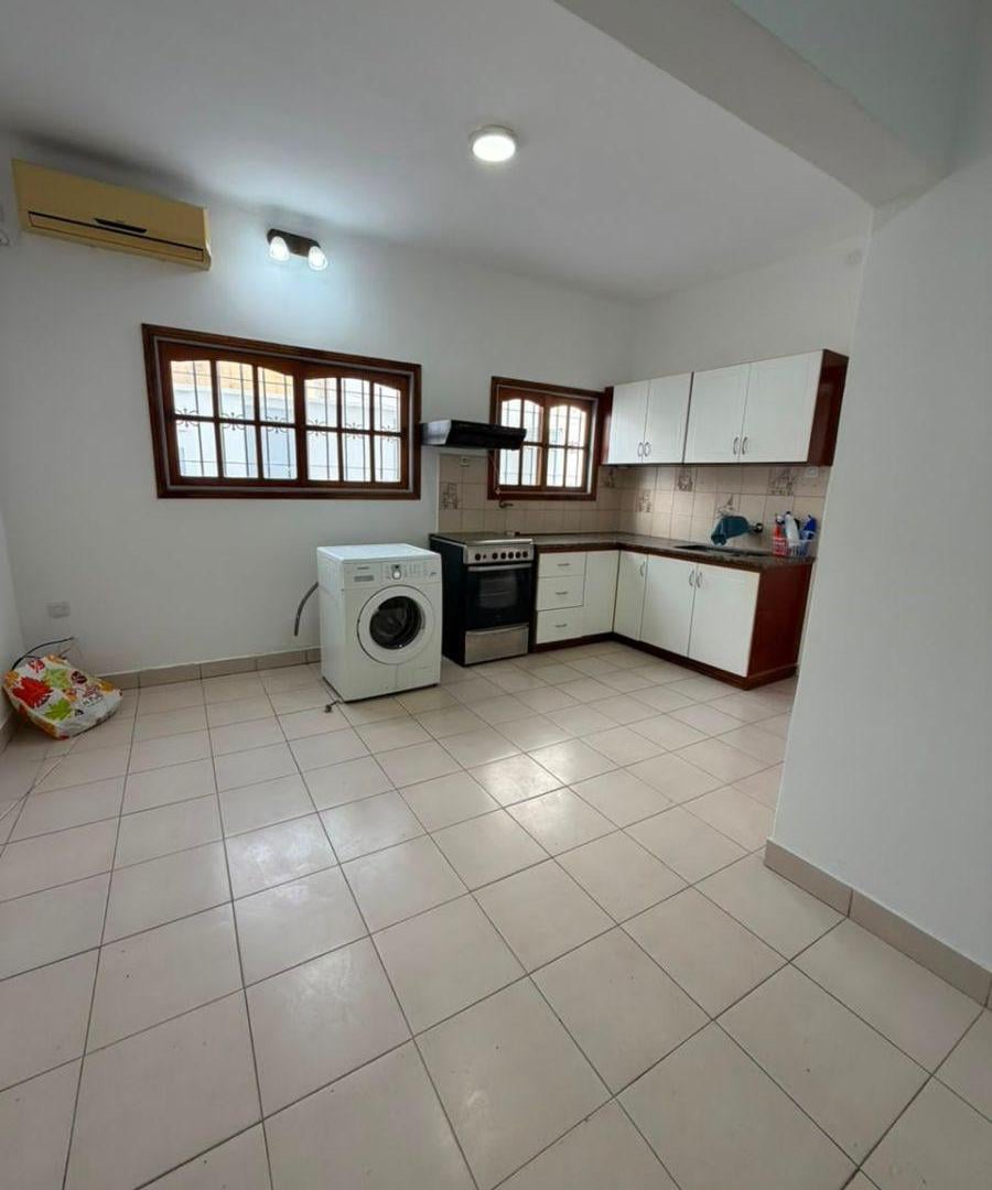Foto de Casa en alquiler de dos dormitorios en Calle 64 entre Calle 22 y Calle, imagen 4