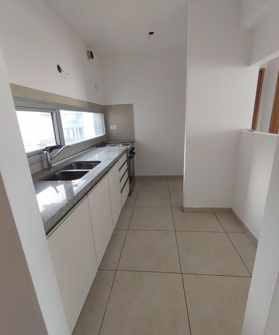 Foto de 45 e/ 17 y 18 - DEPTO 1 DORM, imagen 5