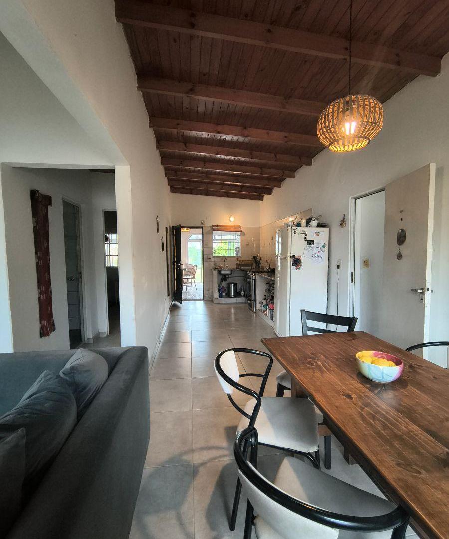 Foto de 133 E/469 y 470-Casa en alquiler en City Bell de 2 dormitorios, imagen 1