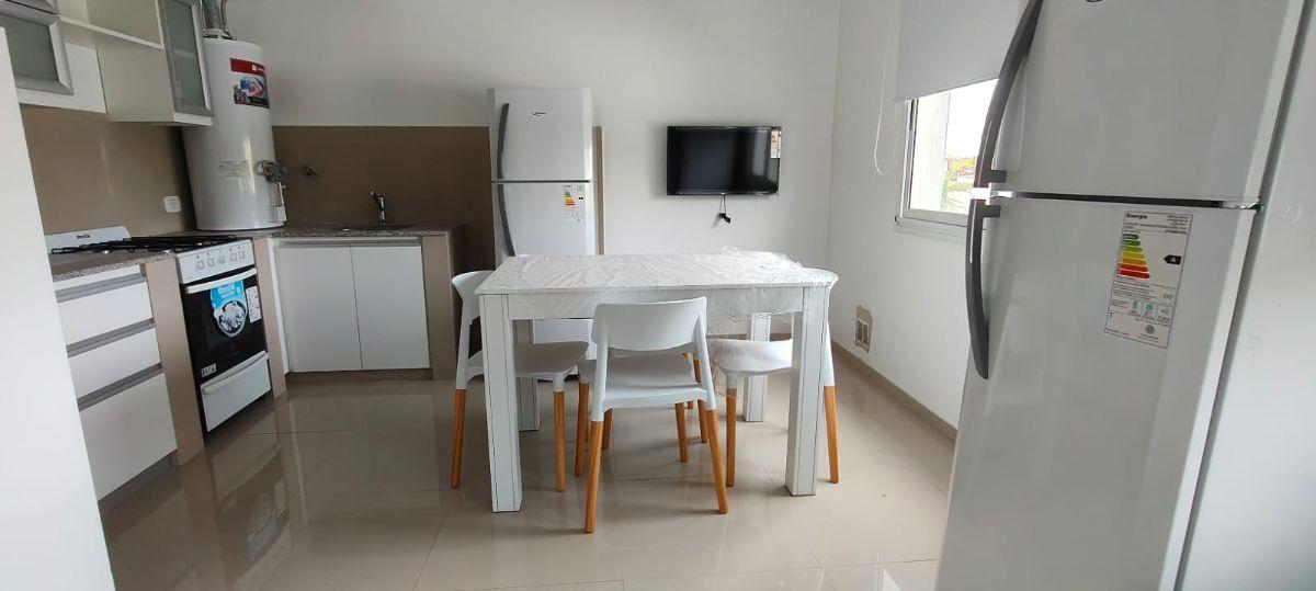 Foto de 37 Esquina 30-OPORTUNIDAD! Monoambiente amoblado en venta, imagen 4