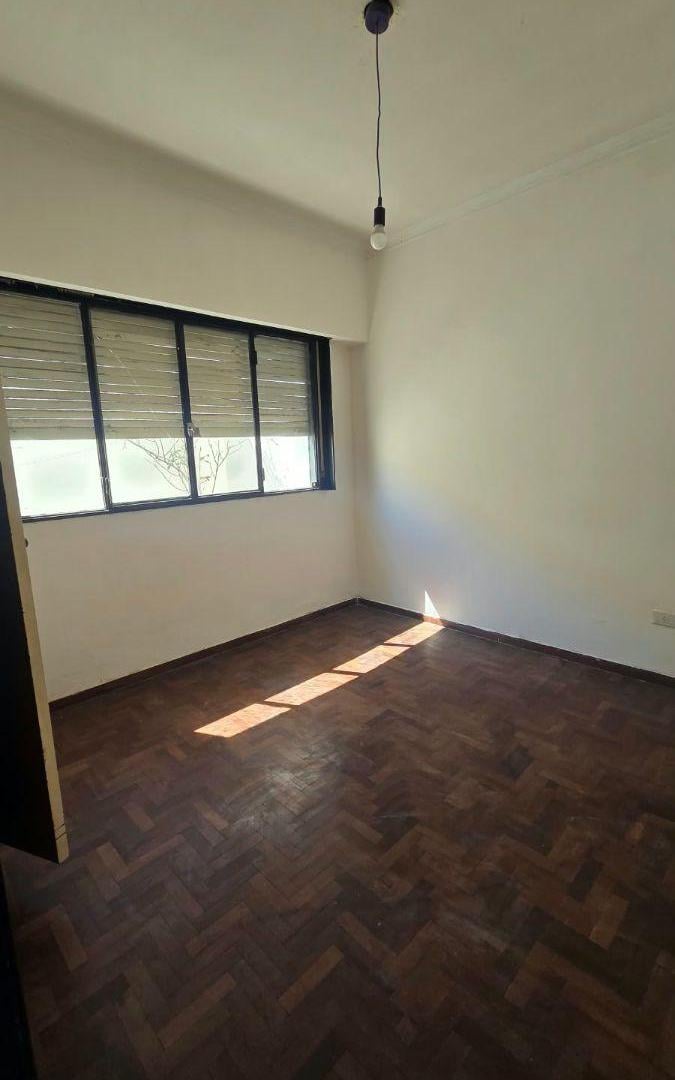 Foto de Departamento de 2 dormitorios en alquiler en Calle 18 entre 46 y 47, La, imagen 1
