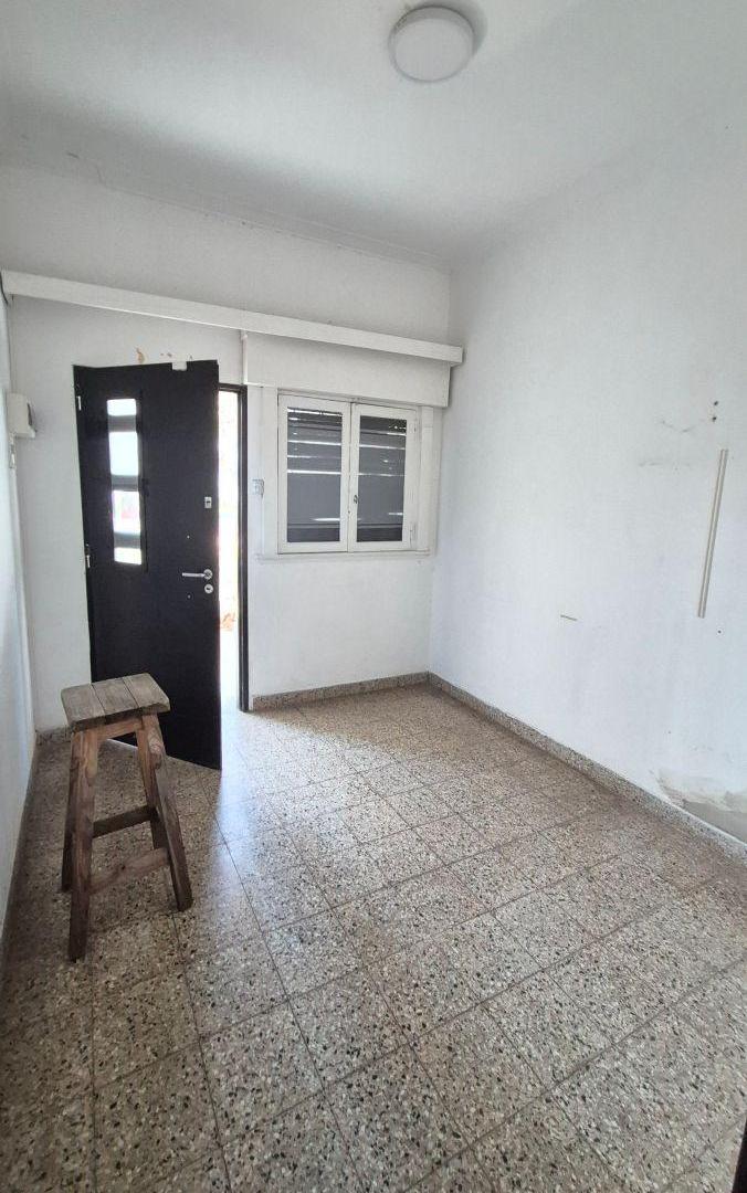 Foto de Avda 25 e/ 70 y 71 - CASA, DEPTO Y MONOAMBIENTE, imagen 4