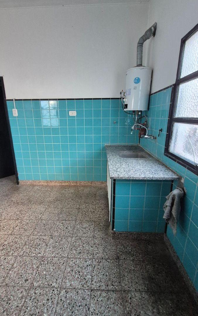 Foto de Avda 25 e/ 70 y 71 - CASA, DEPTO Y MONOAMBIENTE, imagen 5