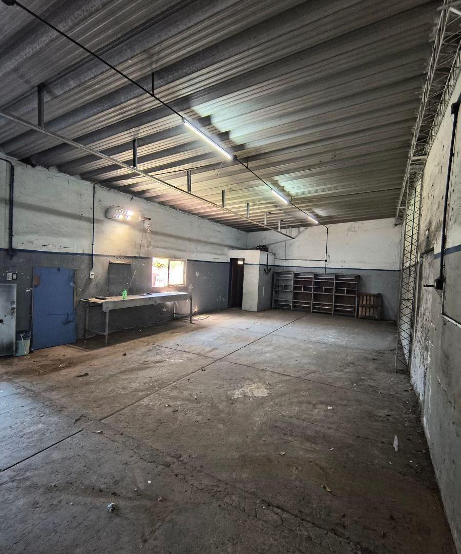 Foto de 1 E/520 y 521-Galpón/Taller/Depósito en alquiler de, imagen 3