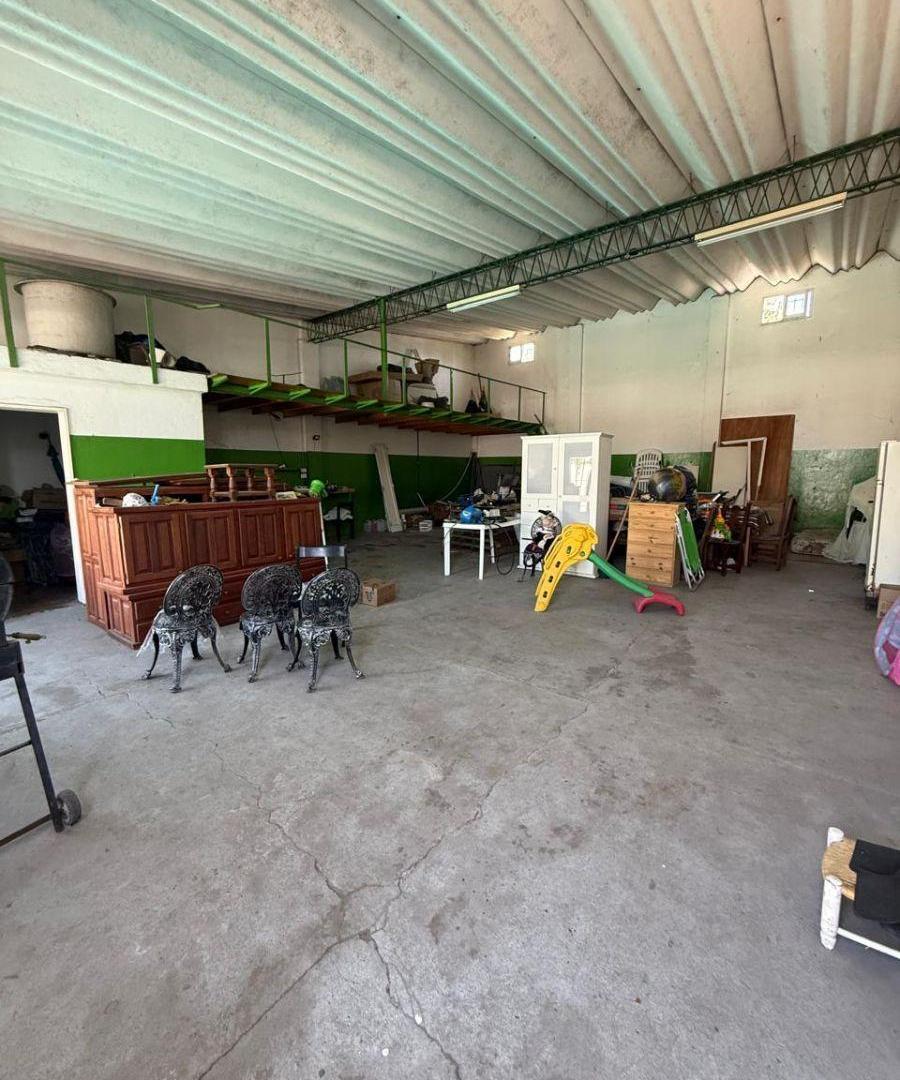 Foto de Casa con galpón en alquiler en Los Hornos 65 entre 141 y 142, imagen 5