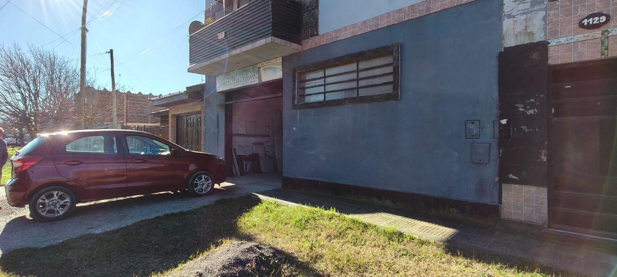 Foto de 152 bis E/ 520 y 521-Galpón y casa a refaccionar, imagen 1