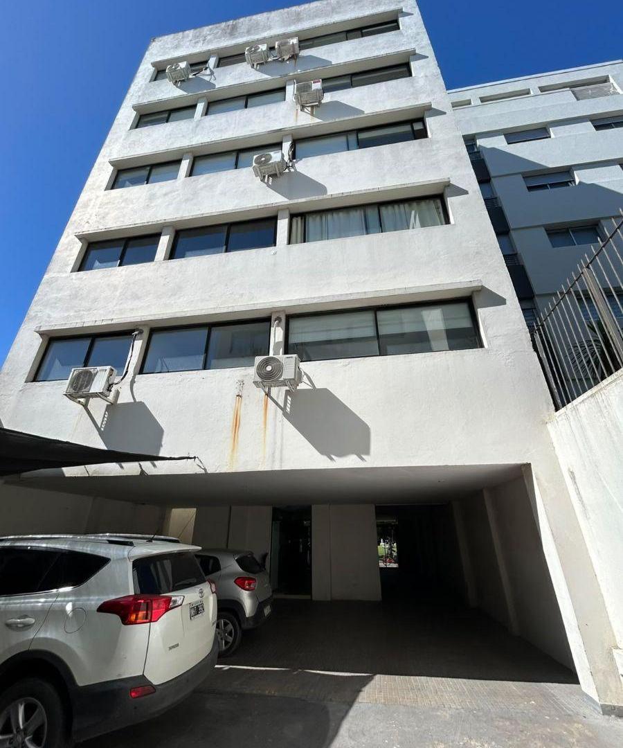 Foto de DPTO EN VENTA 2 DORMIT C/COCHERA PZA MALVINAS, imagen 3