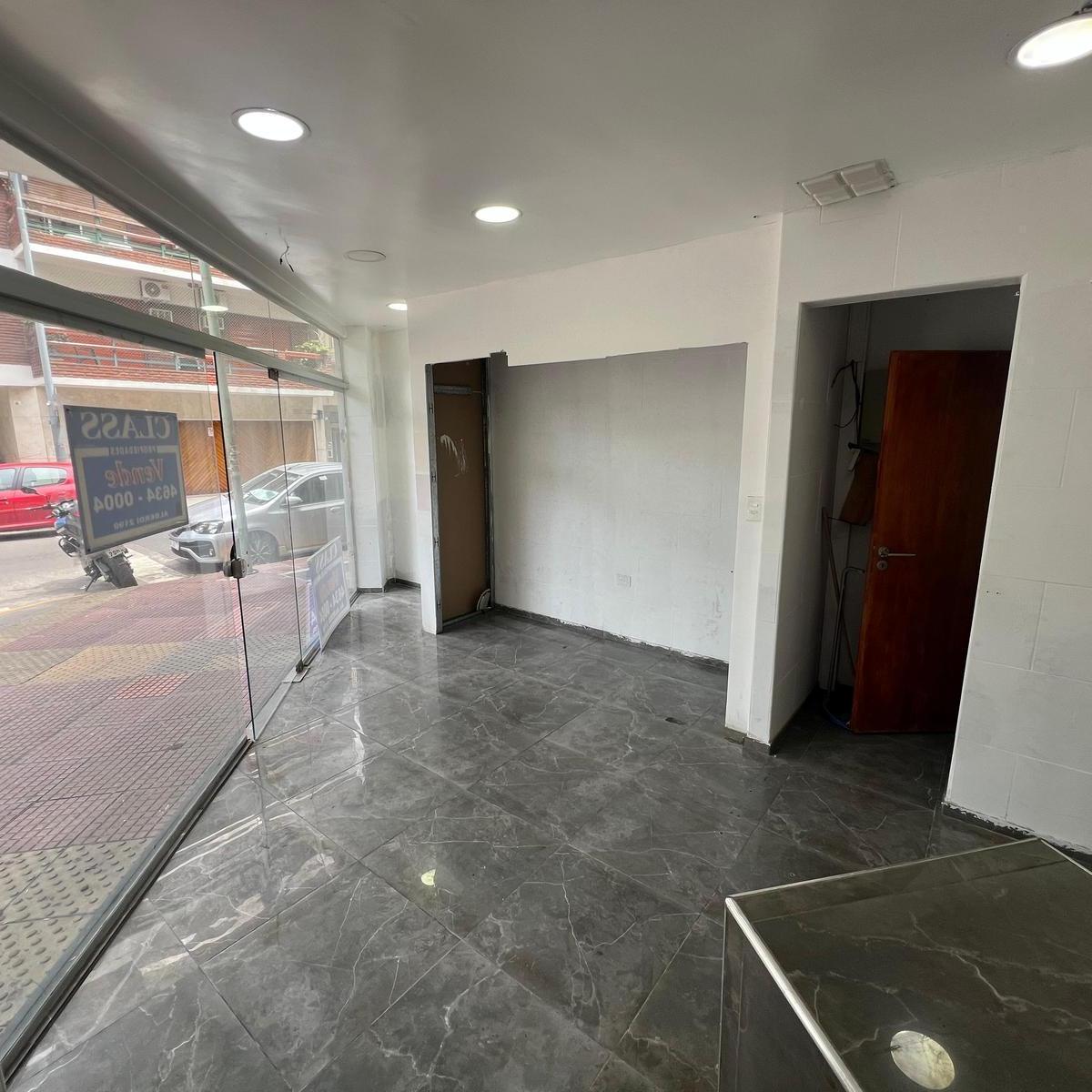Local en Venta Esquina Bonorino y Bonifacio - 18 m² - Flores 2