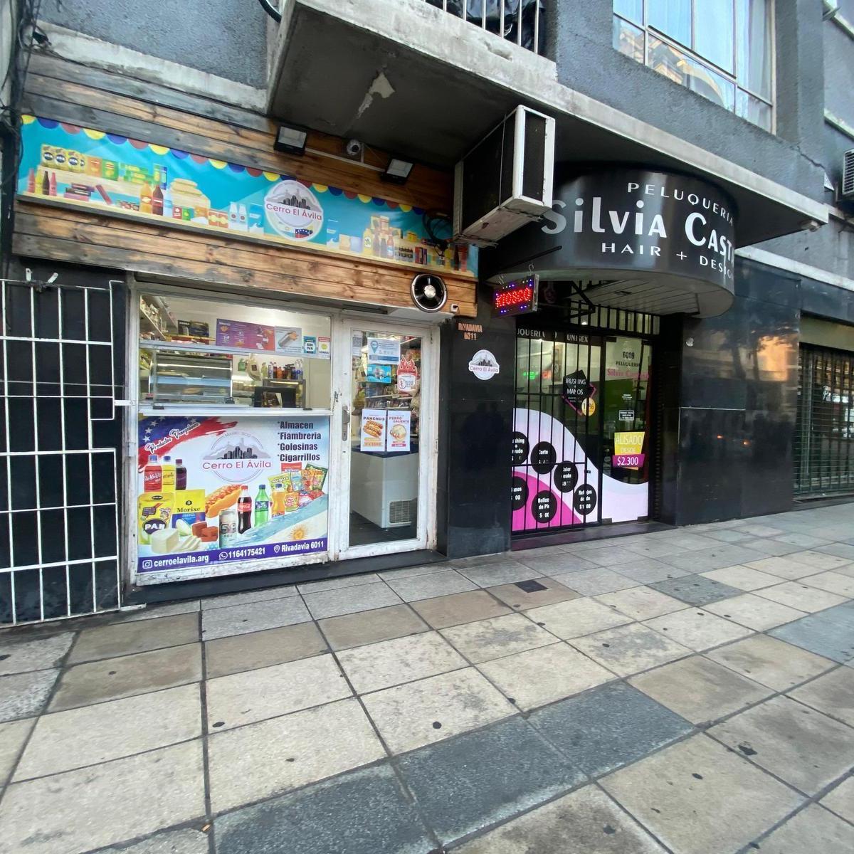 Local en Venta en Caballito Sobre Av Rivadavia 3