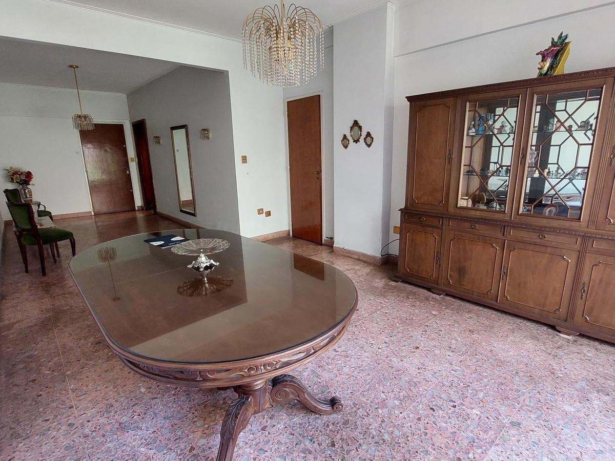 Departamento 3 Ambientes C/ Patio en Venta en Flores - 167 m² Totales - Apto Crédito! 1