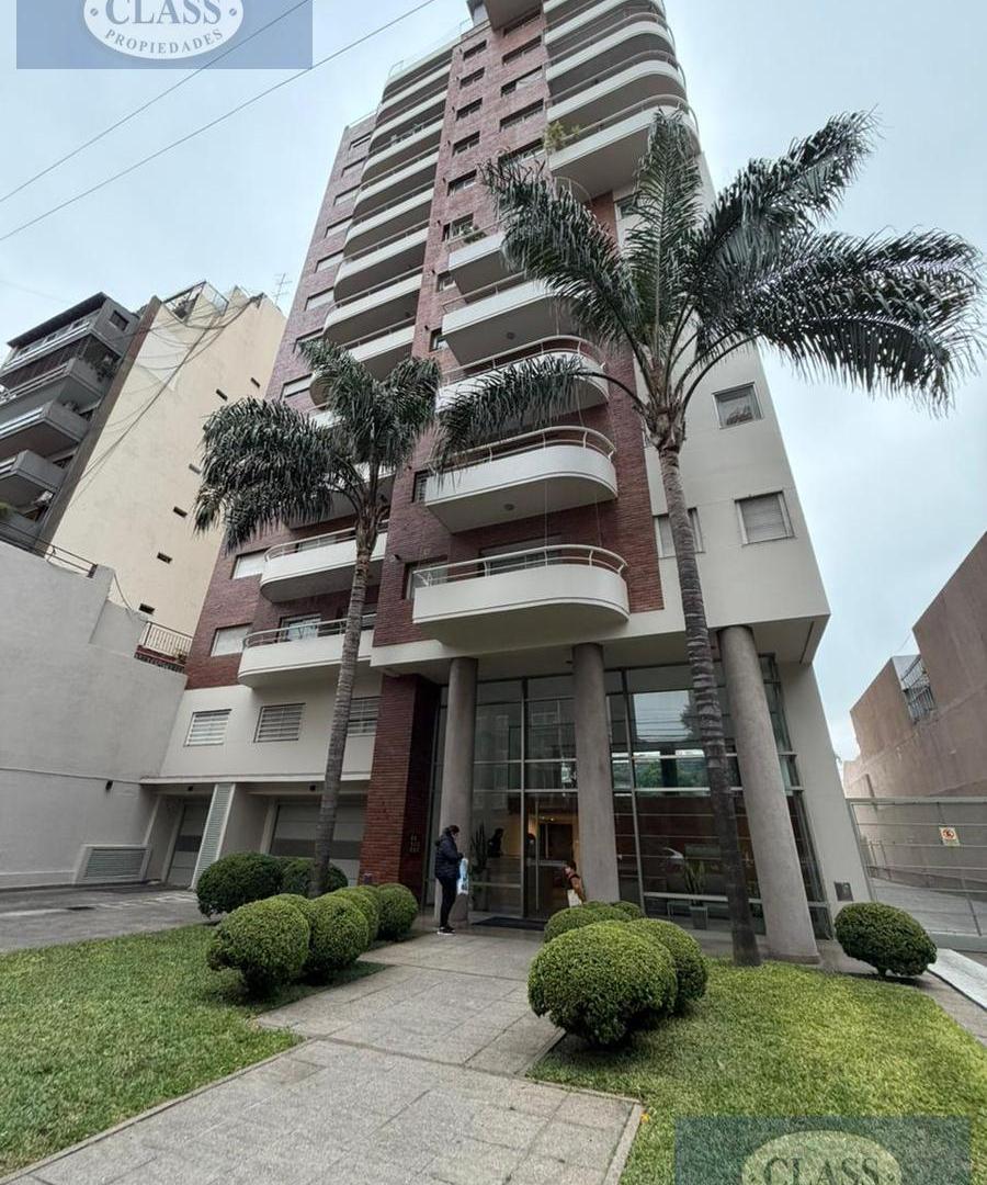 DEPARTAMENTO 2 AMBIENTES CON PATIO EN ALQUILER EN FLORES - PISCINA - SUM - SEGURIDAD 24 HS PRESENCIA