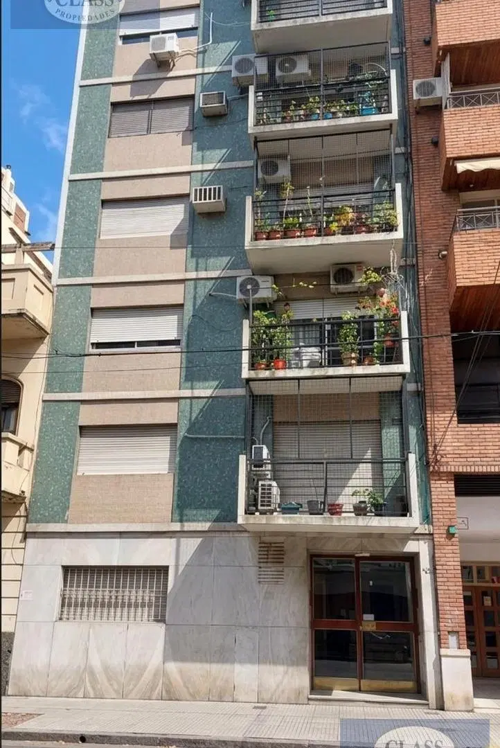 DEPARTAMENTO 2 AMBIENTES EN ALQUILER EN FLORES. MUY LUMINOSO!!! 3