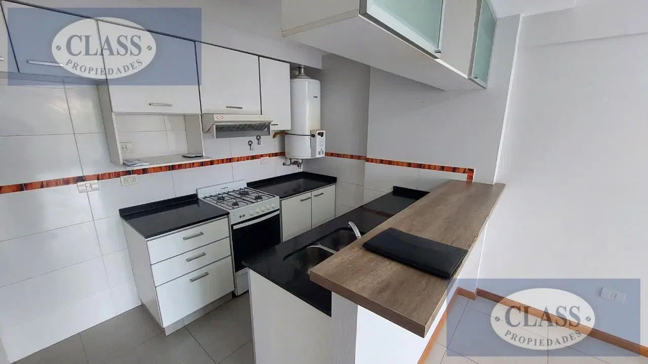 DEPARTAMENTO 3 AMBIENTES CON BALCON EN ALQUILER EN FLORES!!! 4