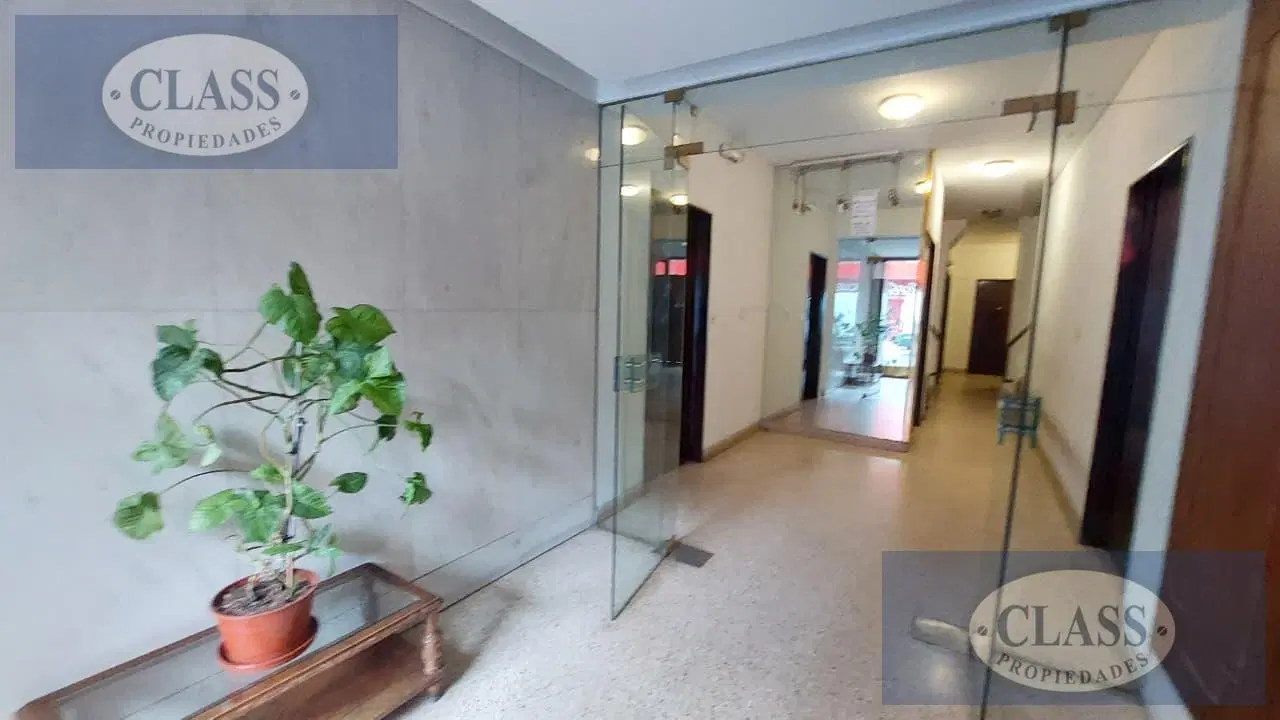 IMPECABLE 3 AMBIENTES AL FRENTE CON BALCÓN EN ALQUILER EN FLORES!!! 4
