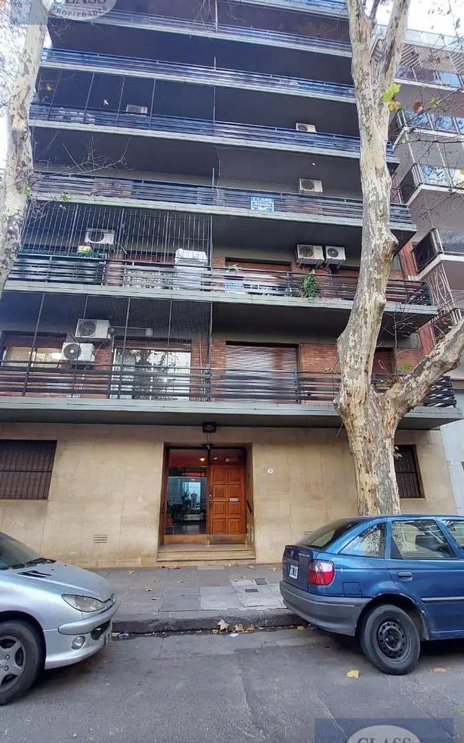 IMPECABLE 3 AMBIENTES AL FRENTE CON BALCÓN EN ALQUILER EN FLORES!!! 5