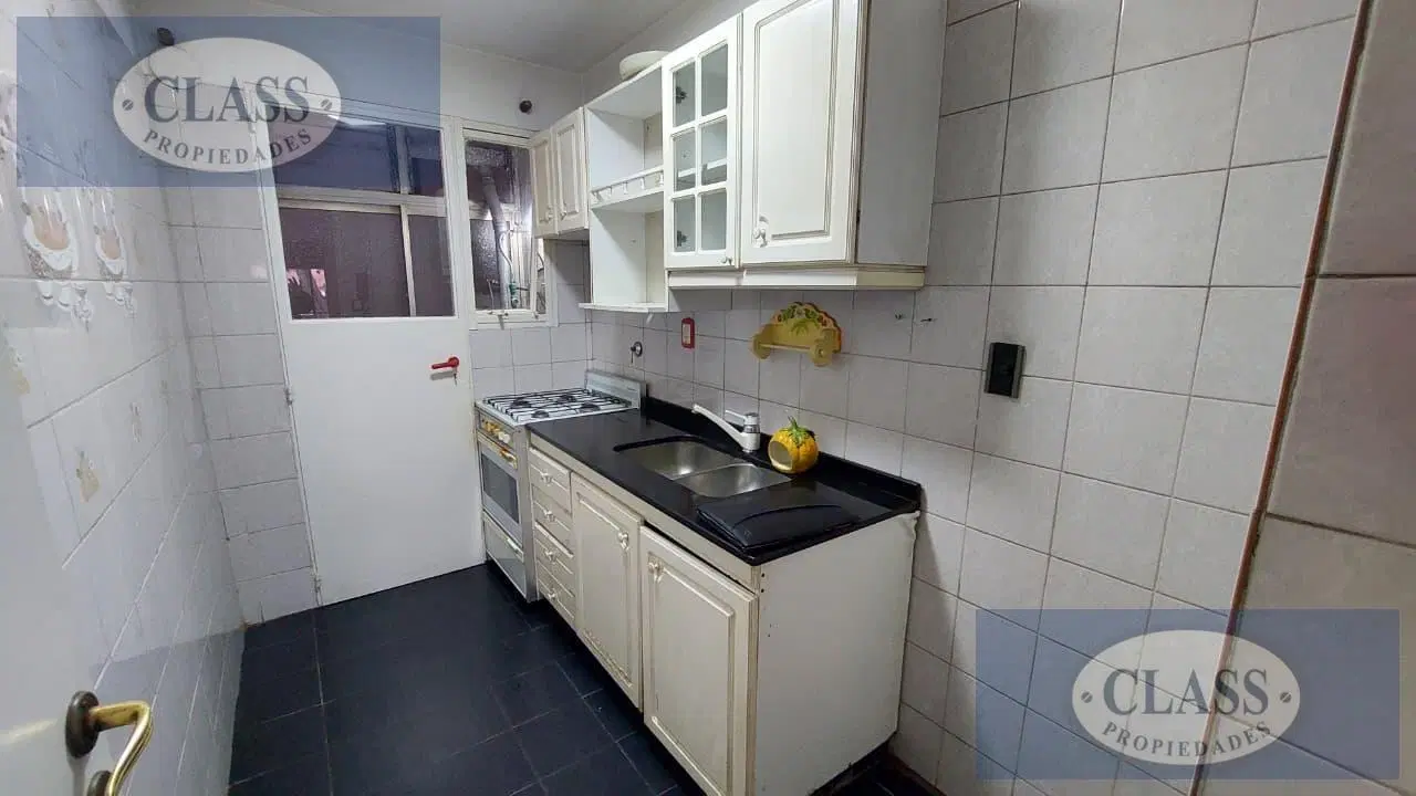 IMPECABLE 3 AMBIENTES AL FRENTE CON BALCÓN EN ALQUILER EN FLORES!!! 2
