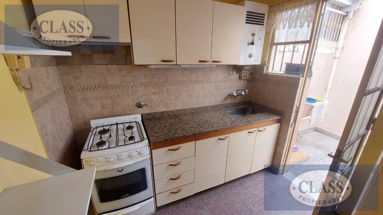 Foto de DEPARTAMENTO 2 AMBIENTES CON PATIO TIPO PH EN ALQUILER EN CABALLITO !!!, imagen 3