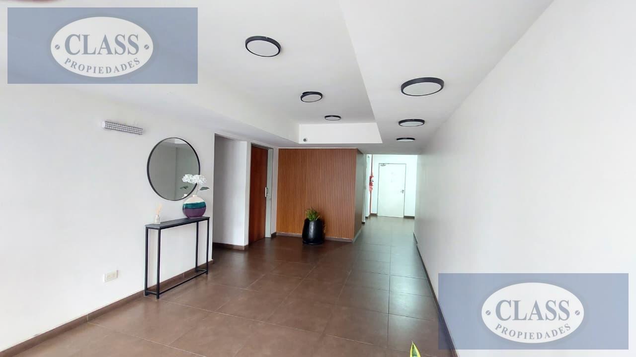 Foto de DEPARTAMENTO 3 AMBIENTES AL FRENTE CON BALCÓN, COCHERA CUBIERTA, SUM Y, imagen 3