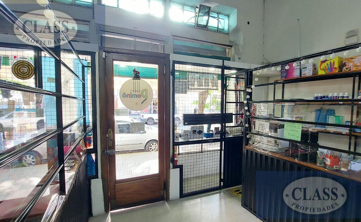 Foto de LOCAL AL FRENTE CON ENTRADA INDEPENDIENTE EN VENTA EN PARQUE CHACABUCO, imagen 4